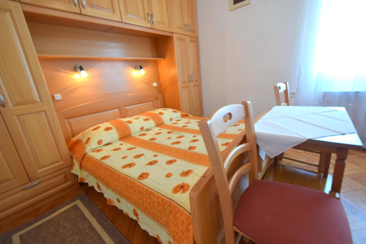 Guest House Keti Malinska Exterior photo