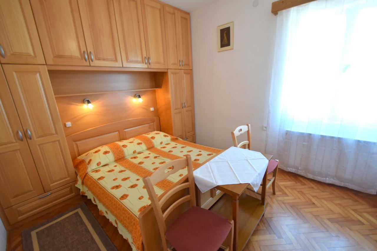 Guest House Keti Malinska Exterior photo