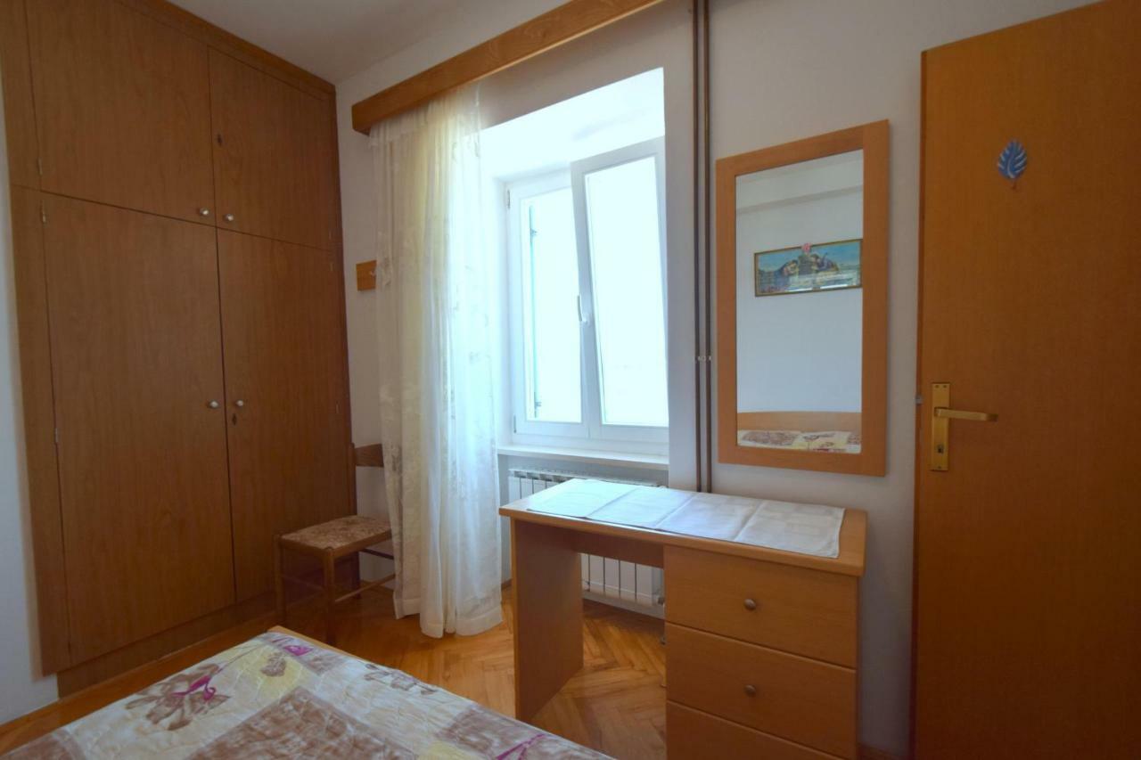 Guest House Keti Malinska Exterior photo